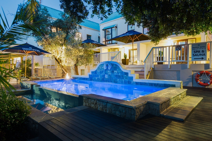 Imagen de la piscina del Hotel Protea By Marriott Dorpshuis and Spa Stellenbosch. Foto 16