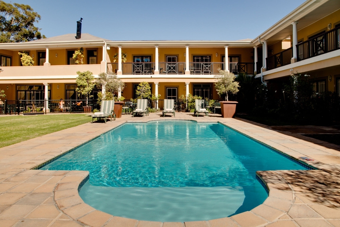 Imagen de la piscina del Hotel Protea By Marriott Franschhoek. Foto 15