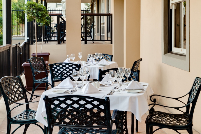 Imagen del bar/restaurante del Hotel Protea By Marriott Franschhoek. Foto 3