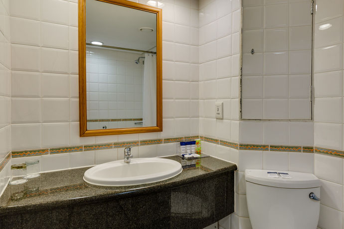 Imagen de la habitación del Hotel Protea By Marriott Karridene Beach. Foto 8