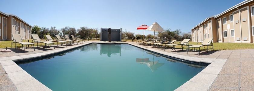 Imagen de la piscina del Hotel Protea By Marriott Ondangwa. Foto 16