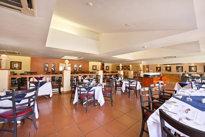 Imagen del bar/restaurante del Hotel Protea By Marriott Ondangwa. Foto 8