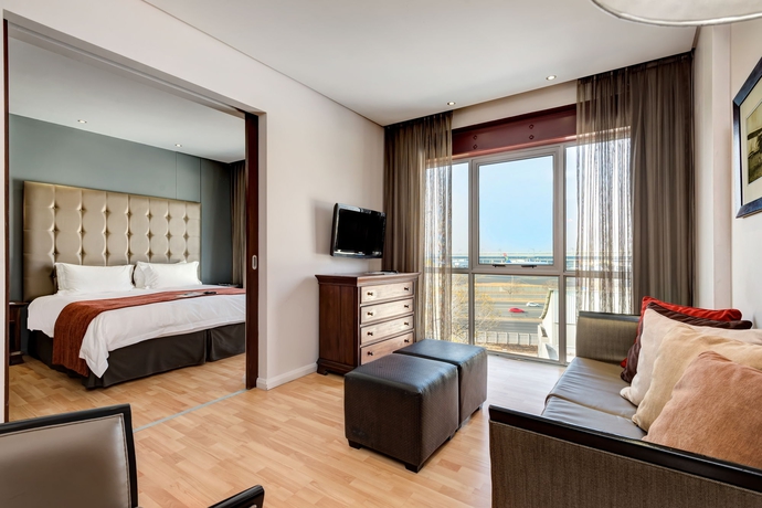 Imagen de los interiores del Hotel Protea By Marriott O.r. Tambo Airport. Foto 7