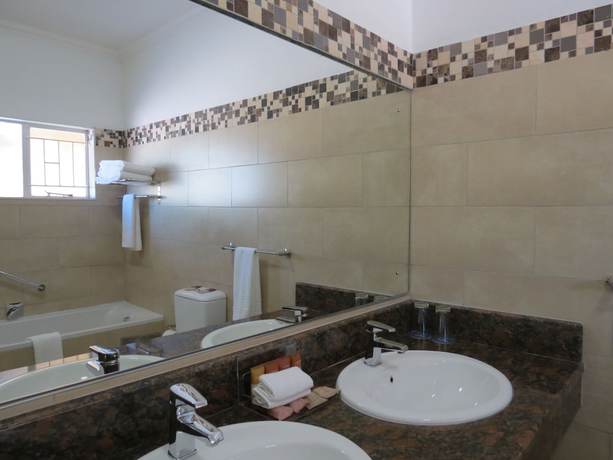 Imagen de la habitación del Hotel Protea By Marriott Polokwane Ranch Resort. Foto 5