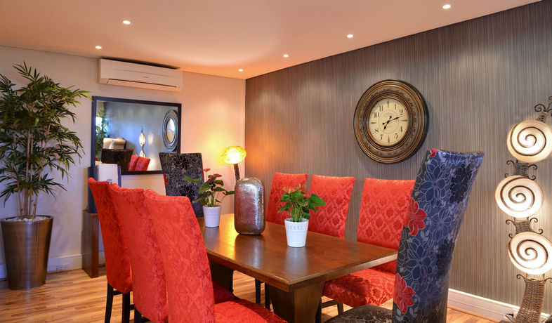 Imagen de los interiores del Hotel Protea By Marriott Pretoria Hatfield. Foto 16