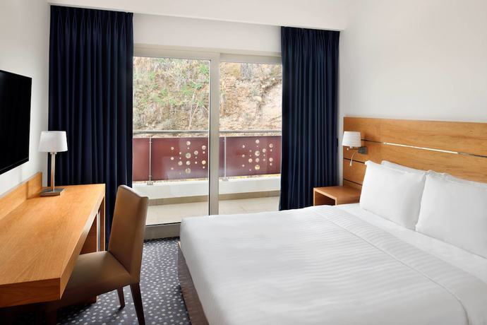 Imagen de los interiores del Hotel Protea Constantine. Foto 18