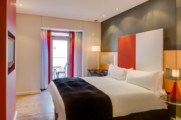 Imagen de la habitación del Hotel Protea Fire and Ice By Marriott Cape Town. Foto 13
