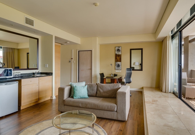 Imagen de los interiores del Hotel Protea Fire and Ice! By Marriott Durban Umhlanga Ridge. Foto 16