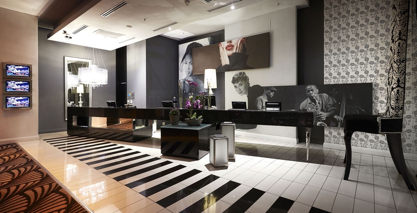 Imagen de los interiores del Hotel Protea Fire and Ice By Marriott Jhb Melrose Arch. Foto 12