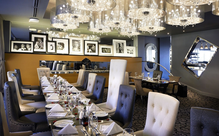 Imagen del bar/restaurante del Hotel Protea Fire and Ice By Marriott Jhb Melrose Arch. Foto 3