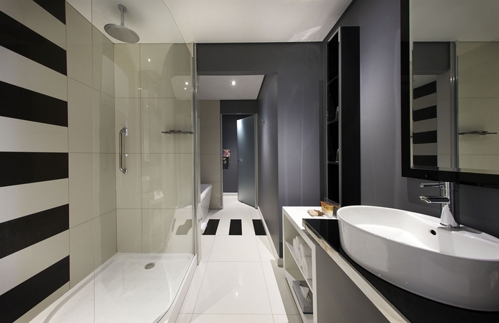 Imagen de la habitación del Hotel Protea Fire and Ice By Marriott Jhb Melrose Arch. Foto 9