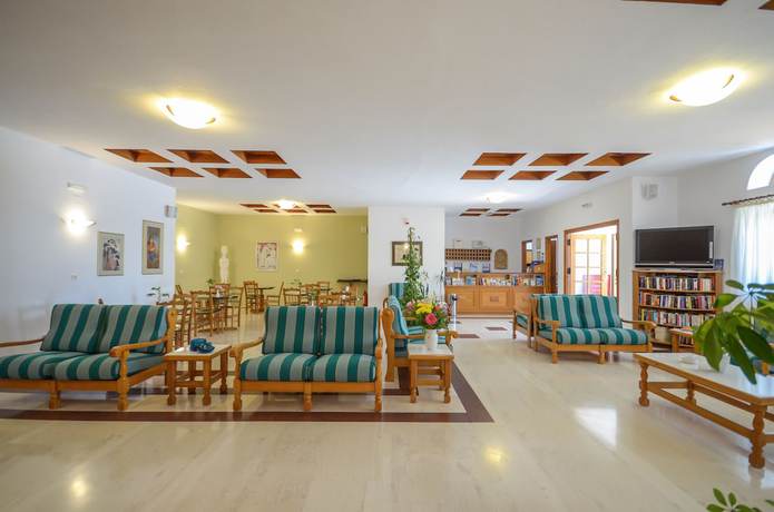 Imagen de los interiores del Hotel Proteas and Suites. Foto 19