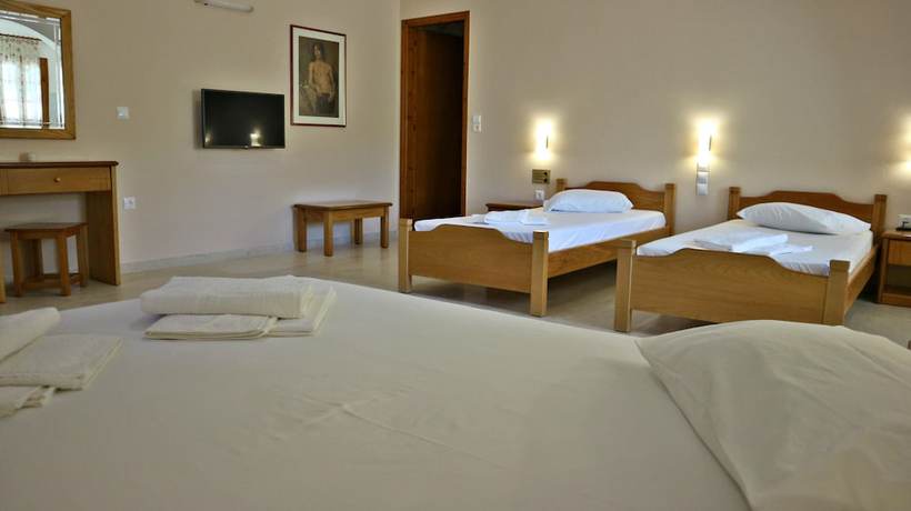 Imagen de la habitación del Hotel Proteas and Suites. Foto 6