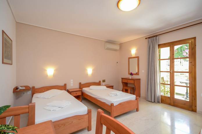 Imagen de la habitación del Hotel Proteas and Suites. Foto 8