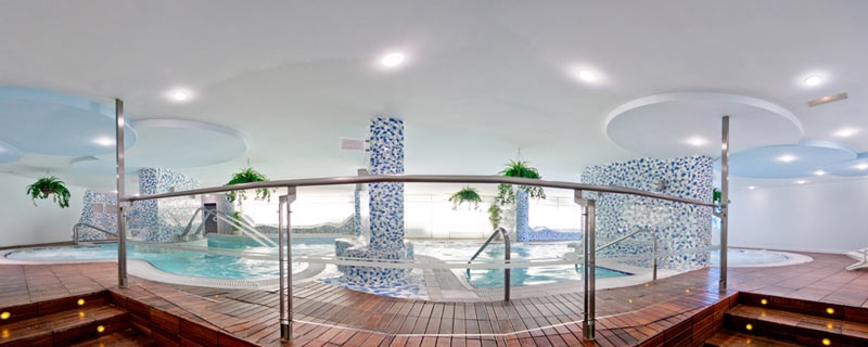 Imagen de la piscina del Hotel Protur Roquetas and Spa. Foto 11