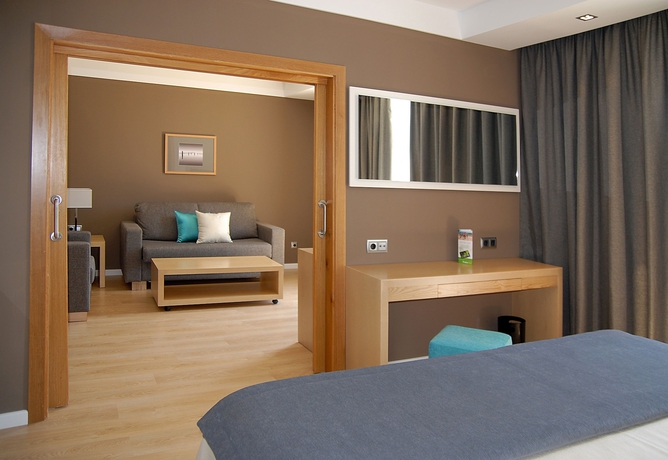 Imagen de la habitación del Hotel Protur Sa Coma Playa and Spa. Foto 16