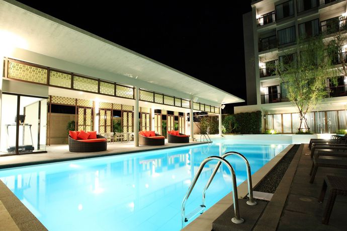 Imagen de la piscina del Hotel Proud Phuket. Foto 16