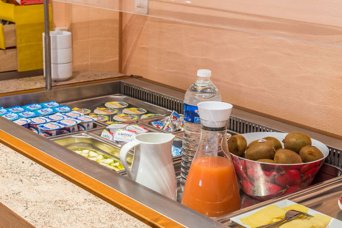 Imagen de la habitación del Hotel Provençal. Foto 7