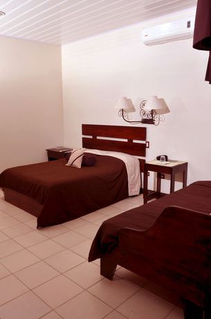 Imagen de la habitación del Hotel Provincial, Aguas Zarcas. Foto 8