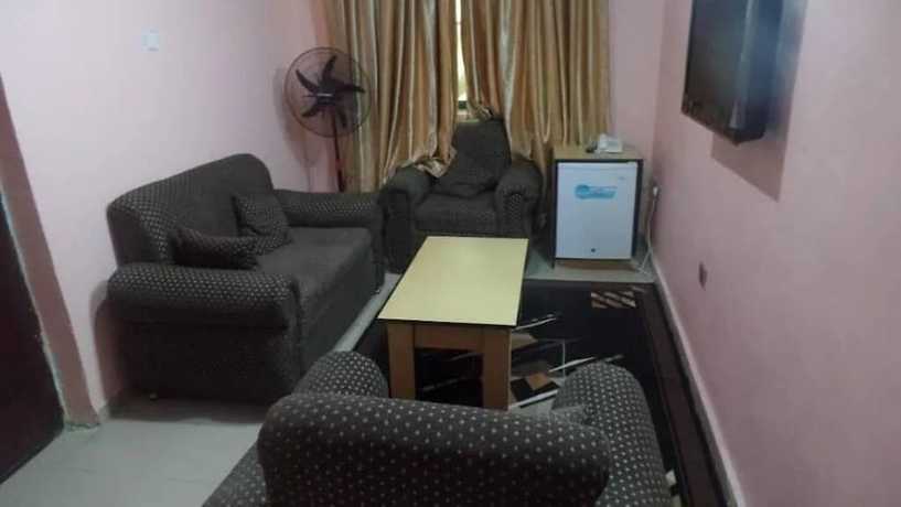 Imagen de la habitación del Hotel Prowess and Suites. Foto 6