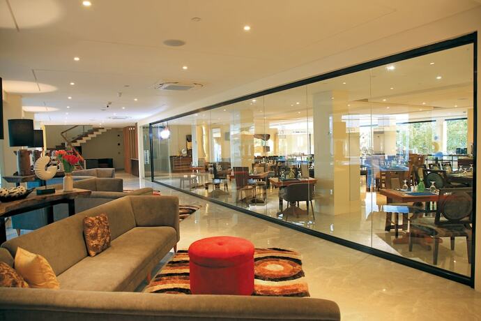 Imagen general del Hotel Proxy By The Oriental Albay. Foto 11