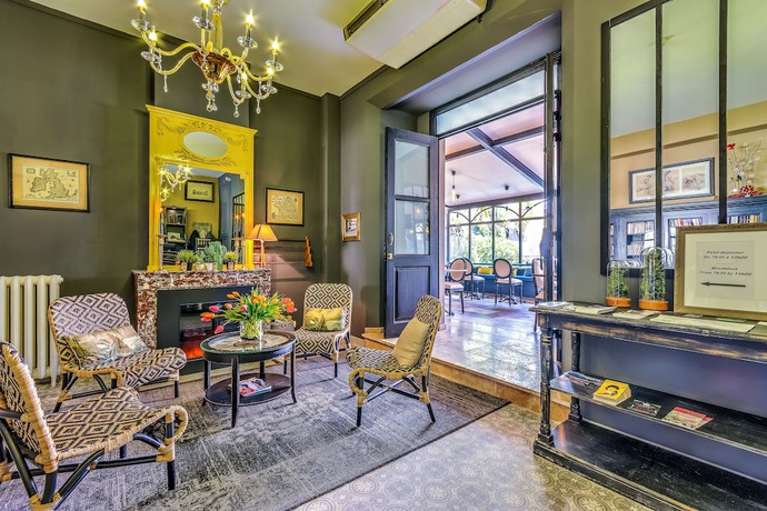 Imagen de los interiores del Hotel Pruly. Foto 16