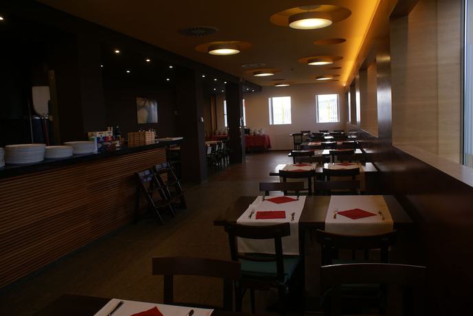 Imagen del bar/restaurante del Hotel Prunk. Foto 6