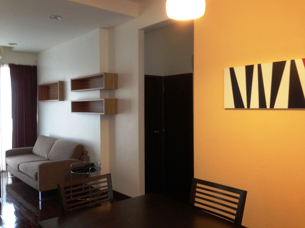 Imagen de los interiores del Hotel Pt Court. Foto 7