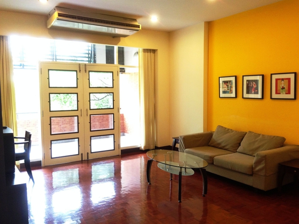 Imagen de los interiores del Hotel Pt Court. Foto 10
