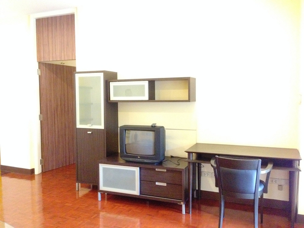 Imagen de los interiores del Hotel Pt Court. Foto 12