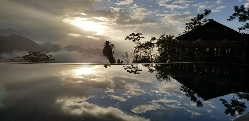 Imagen de la piscina del Hotel Pu Luong Eco Garden. Foto 18