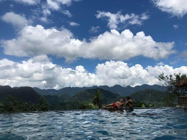 Imagen de la piscina del Hotel Pu Luong Eco Garden. Foto 20