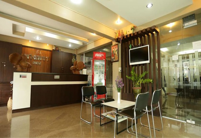 Imagen de los interiores del Hotel Puangpech. Foto 19