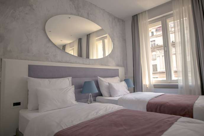 Imagen de la habitación del Hotel Public House. Foto 2