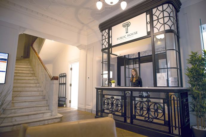 Imagen de los interiores del Hotel Public House. Foto 20