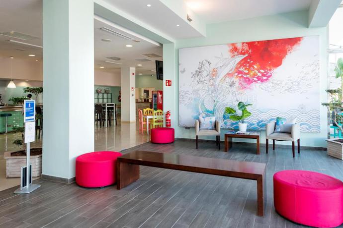 Imagen general del Hotel Puchet. Foto 4