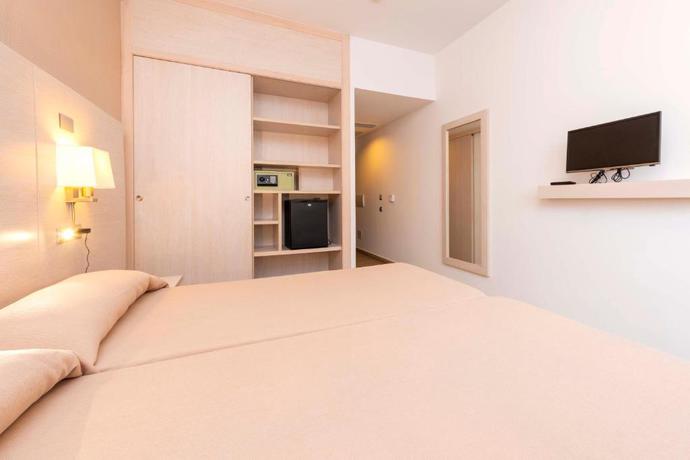 Imagen general del Hotel Puchet. Foto 9