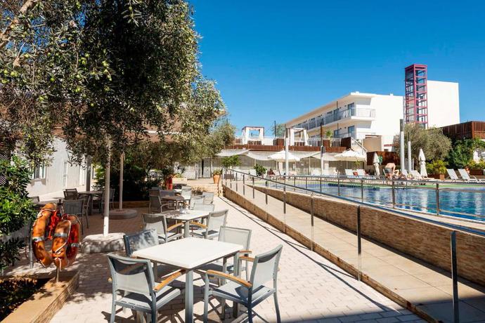 Imagen general del Hotel Puchet. Foto 10