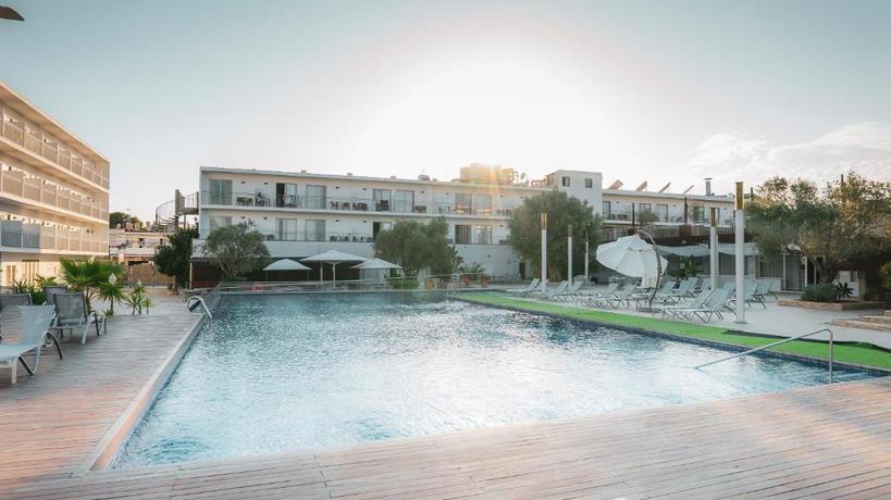 Imagen general del Hotel Puchet. Foto 20