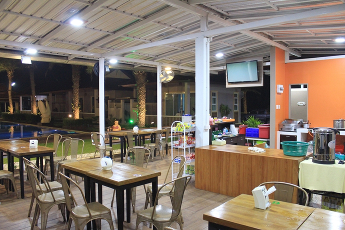 Imagen del bar/restaurante del Hotel Pueanjai Resort and Restuarant. Foto 4