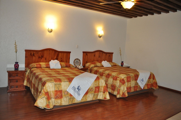 Imagen de la habitación del Hotel Puebla Plaza. Foto 5