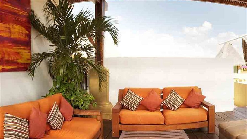 Imagen de los exteriores del Hotel Pueblito Escondido Luxury Condohotel. Foto 3