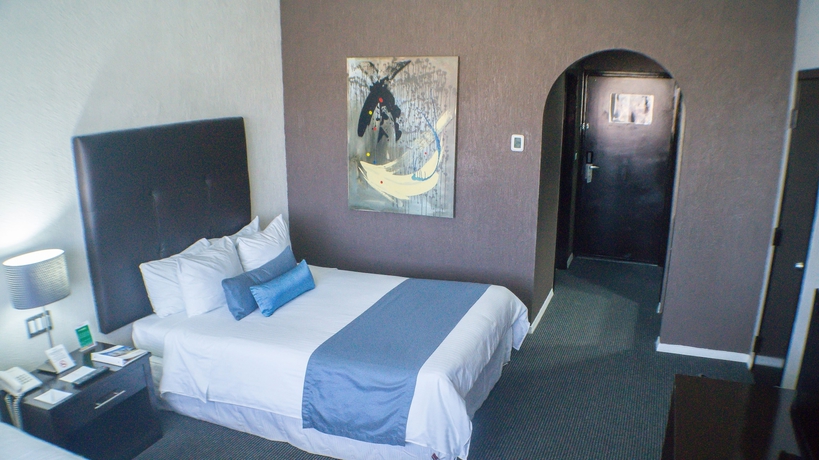 Imagen de la habitación del Hotel Pueblo Amigo Plaza and Casino. Foto 3