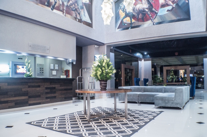 Imagen de los interiores del Hotel Pueblo Amigo Plaza and Casino. Foto 19