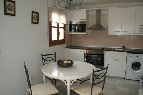 Imagen general del Hotel Pueblo Laguna. Foto 7