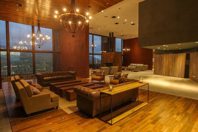 Imagen de los interiores del Hotel Pueblo Nativo Resort and Golf Spa. Foto 30