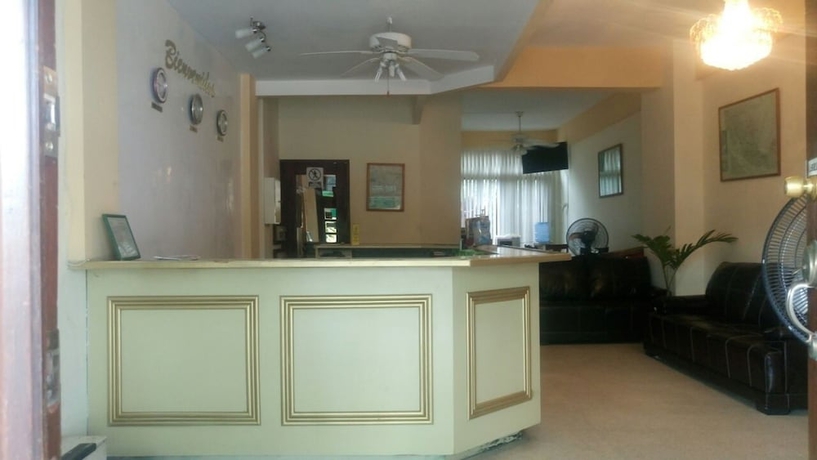 Imagen de los interiores del Hotel Puente Inn. Foto 16