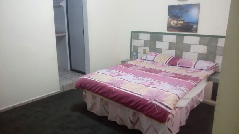 Imagen de la habitación del Hotel Puente Inn. Foto 9