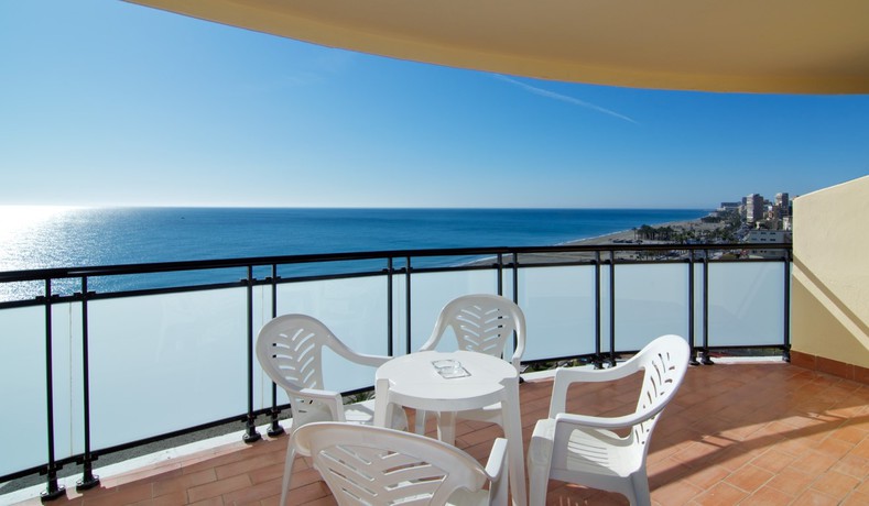 Imagen de la habitación del Hotel Puente Real. Foto 5