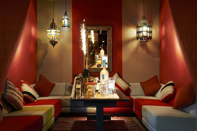 Imagen de los interiores del Hotel Puente Romano Beach Resort. Foto 18